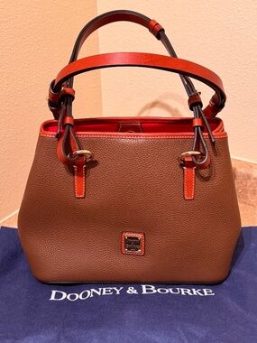 Dooney & Bourke- Pebble Grain - Small Briana Bag
